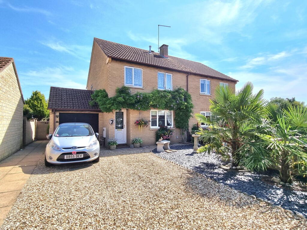 Main image of property: Dixons Road, Market Deeping, PE6