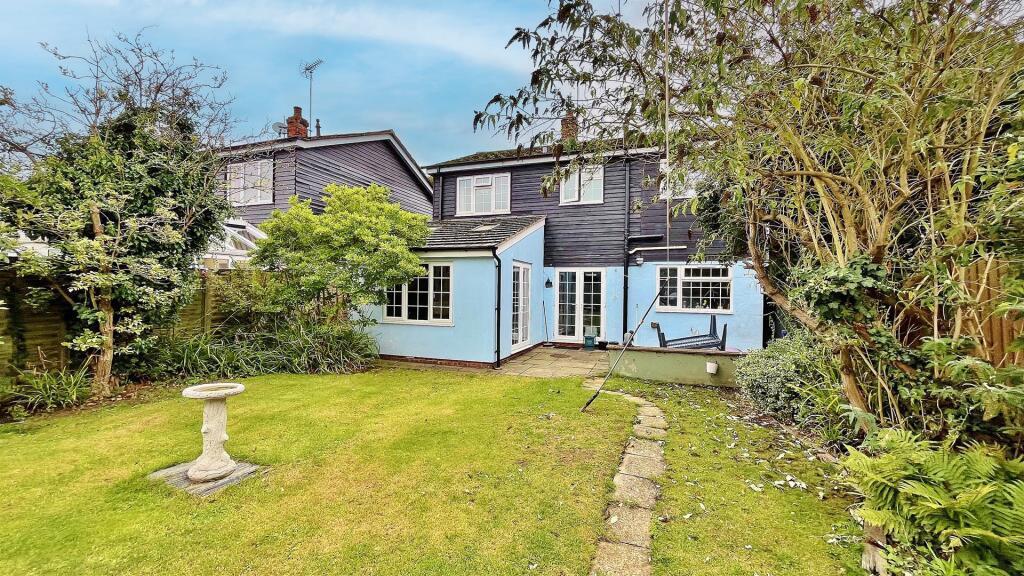 Main image of property: Oak Close, Thorpe-le-Soken, Essex