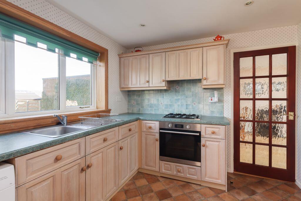 35 Greenfield Crescent, Balerno, EH147HD photo 4