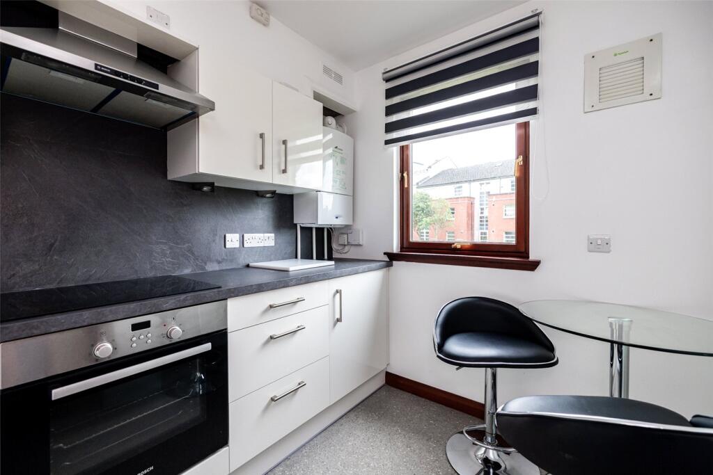 Apartment in Aberdeen - View 4
