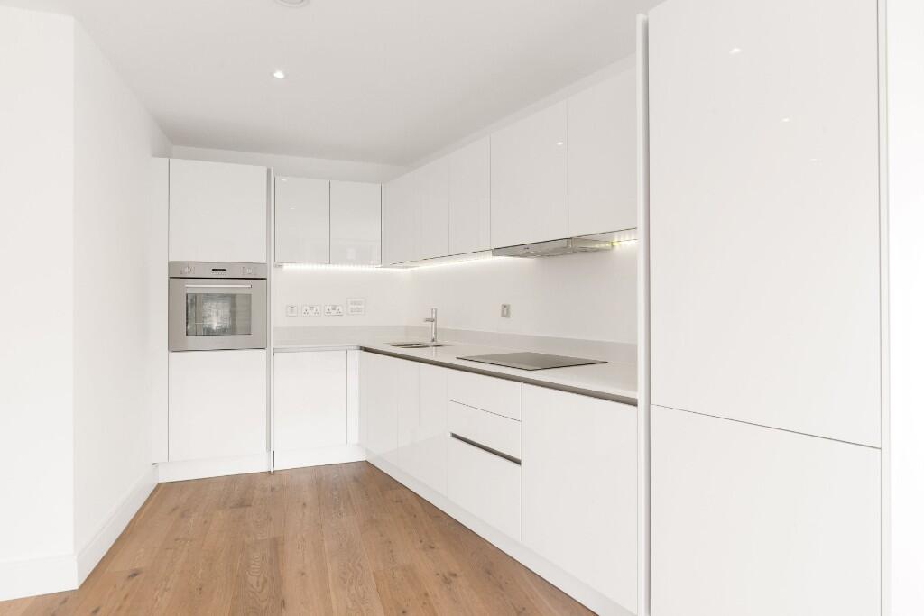 Apartment in London - View 5