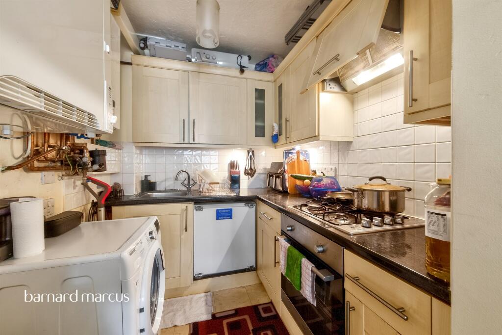 Apartment in London - View 2