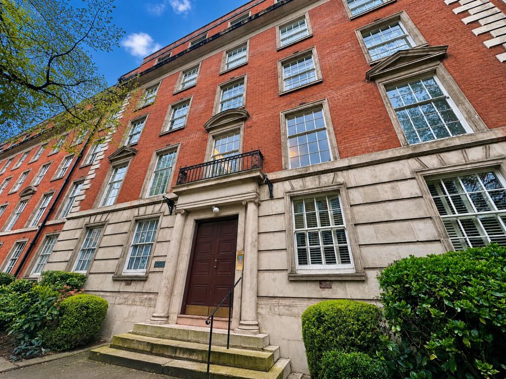Main image of property: Flat , Warwick House, Westgate Street, Cardiff