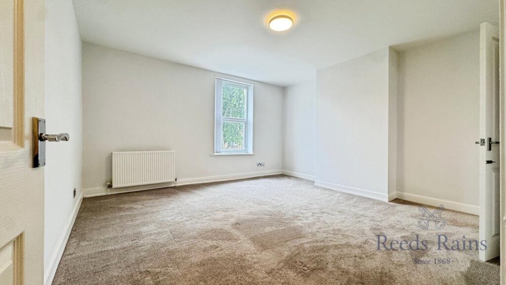 House in Preston, Cuerden Green, Farington - View 5
