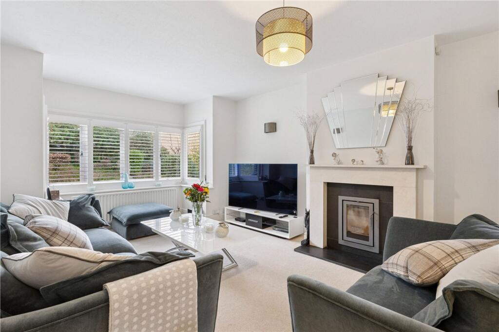 House in Waverley, Lower Bourne, Farnham - View 2