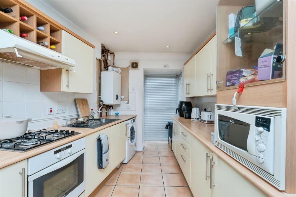 Apartment in Chester - View 5