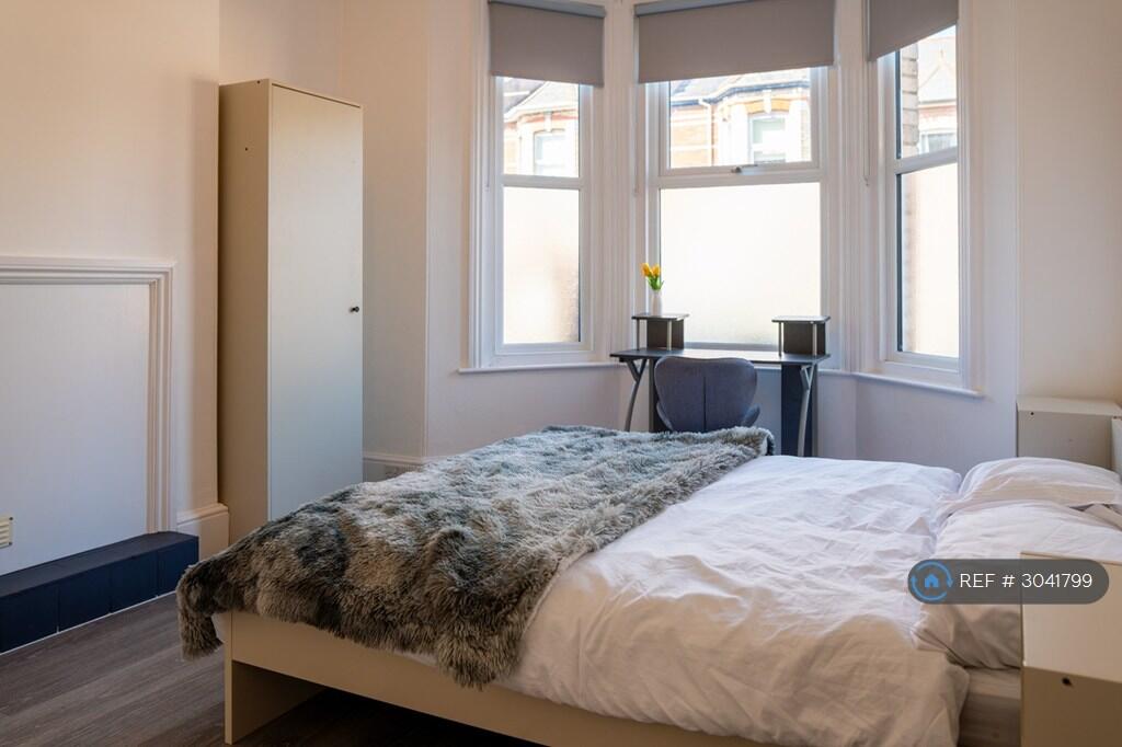 House in Exeter - View 2