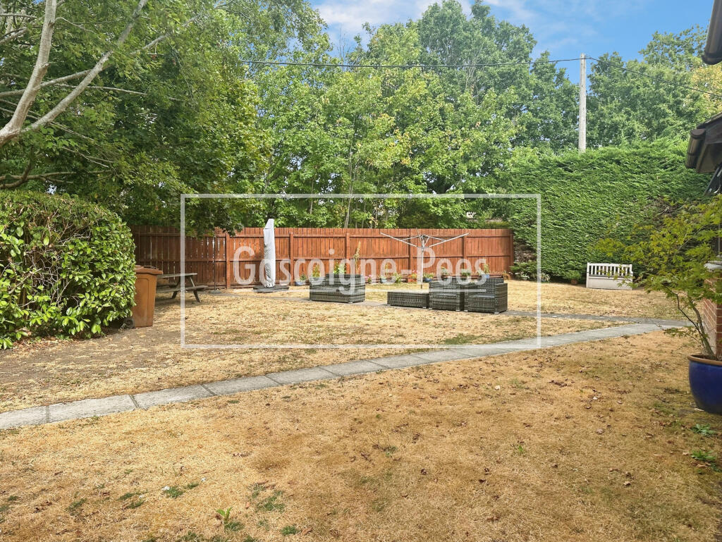 Property photo 11