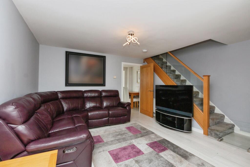 Wiltshire Crescent, Basingstoke, Hampshire, RG22 - View 4