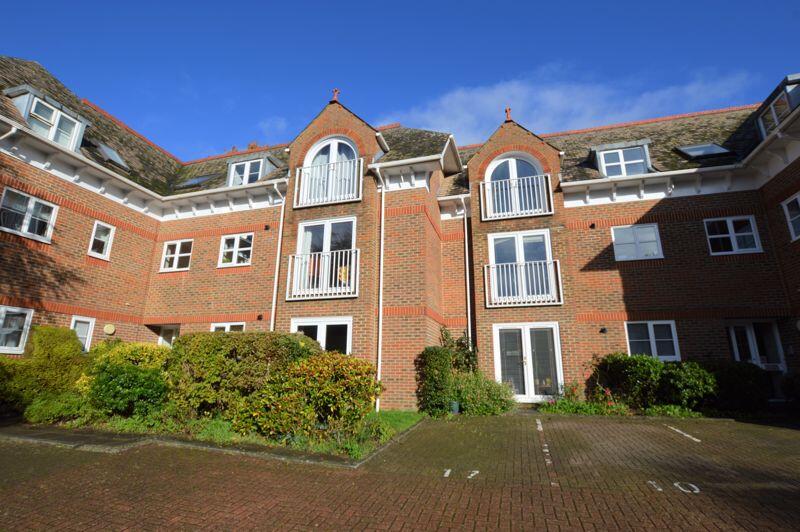 Main image of property: 2 Bedroom Apartment with Parking, Culverden Park Road, Tunbridge Wells