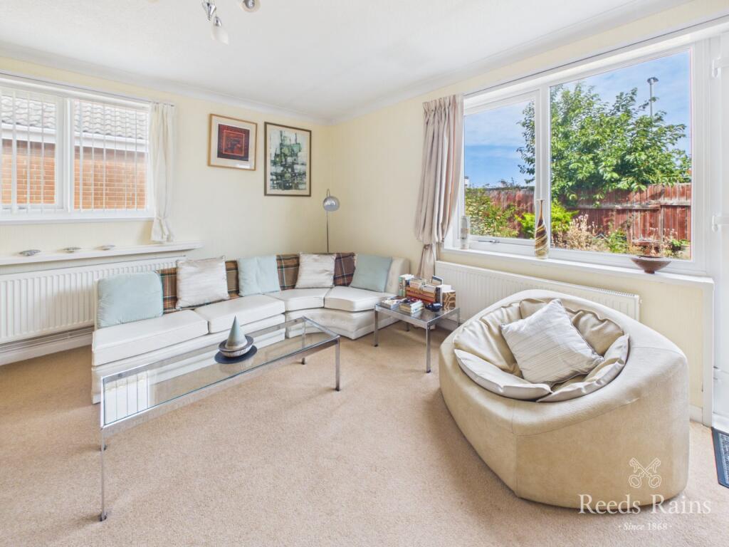 Marlborough Avenue, Marske-by-the-Sea, Redcar, North Yorkshire, TS11 photo 3