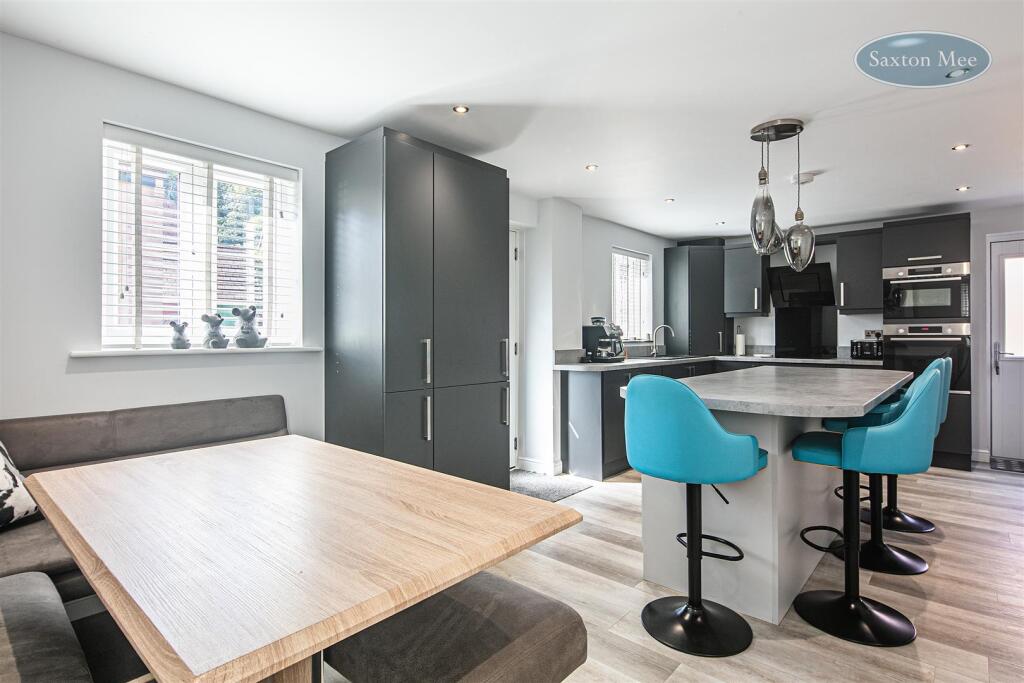 House in Sheffield, Bradfield - More