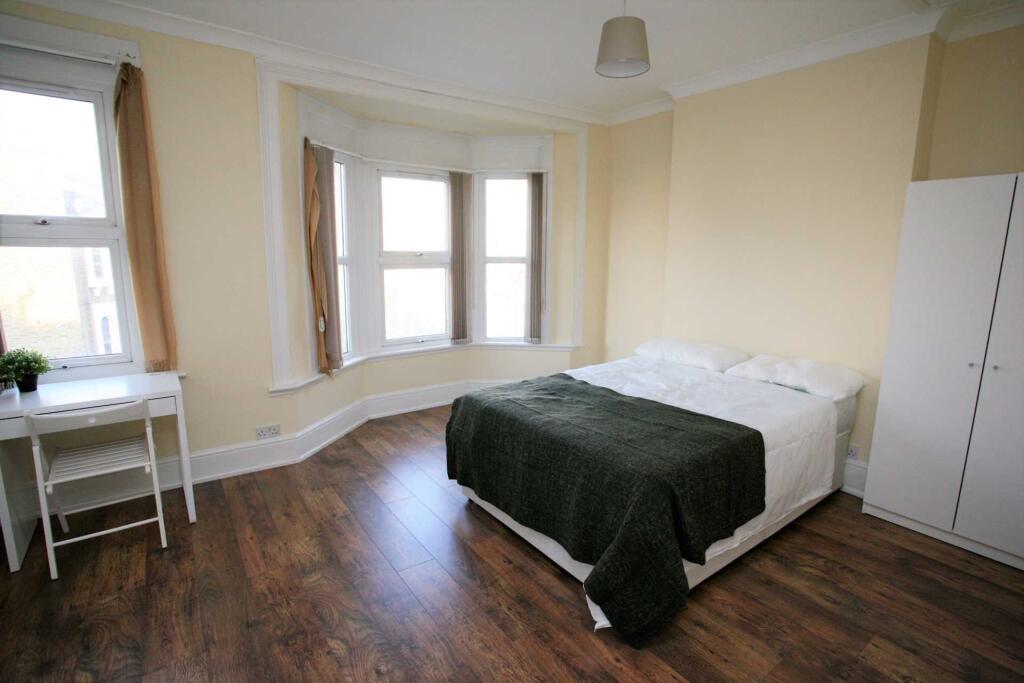 House in London - View 4