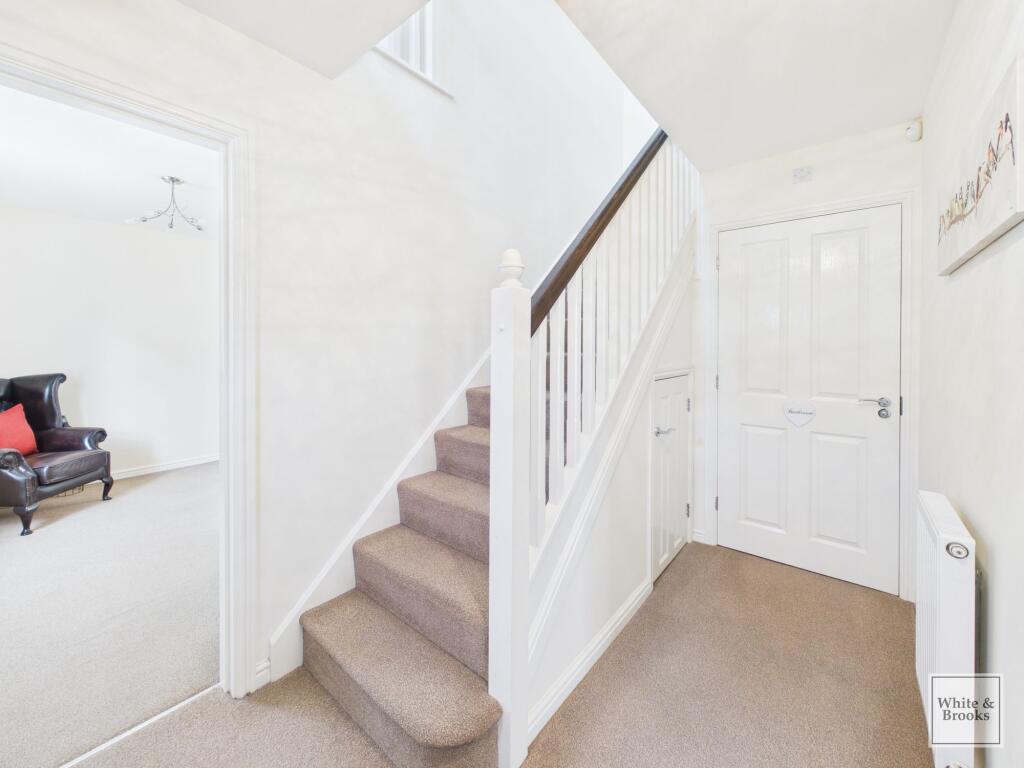 House in Portsmouth - More