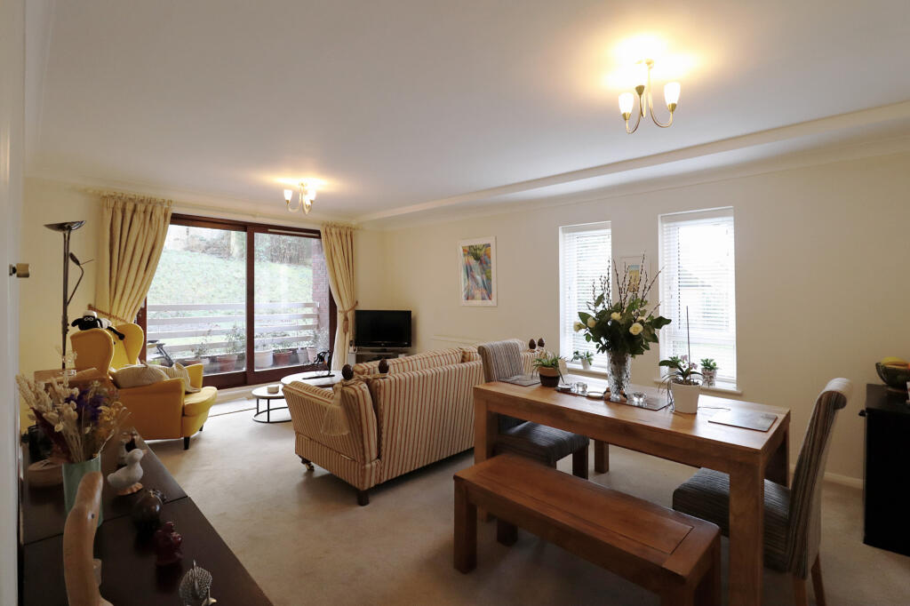 Apartment in London - View 3