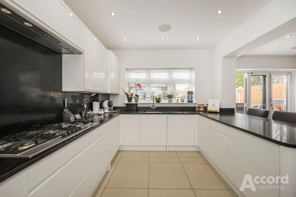 House in Romford - View 5