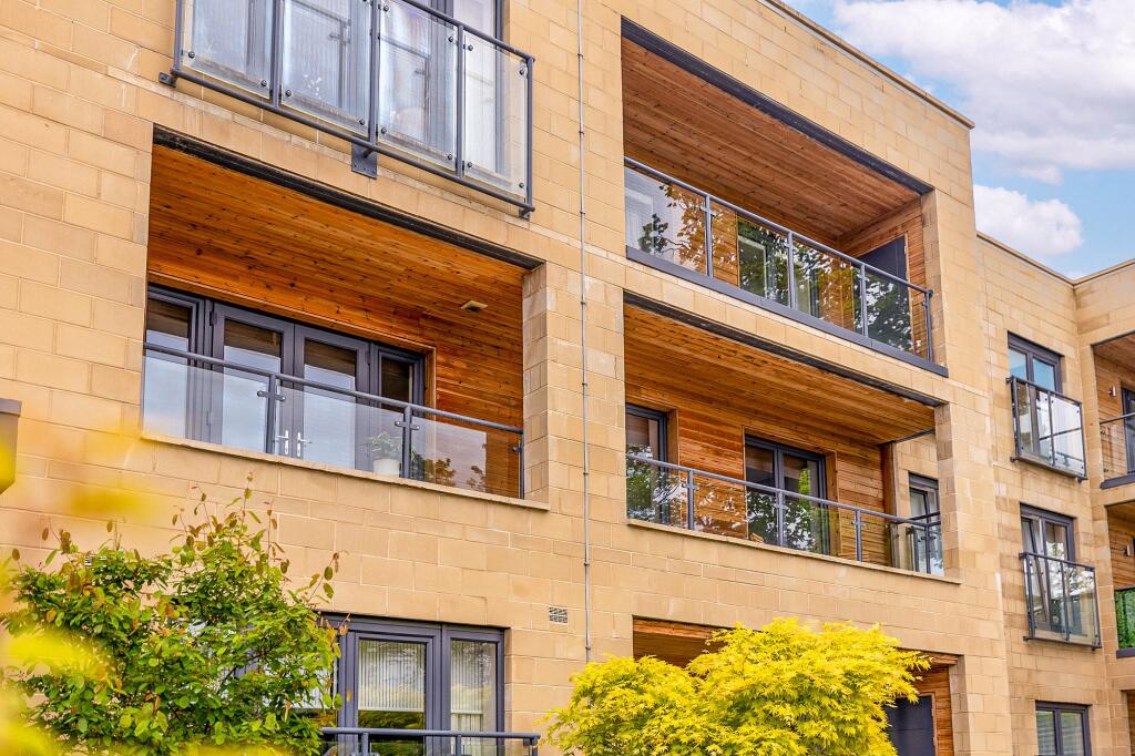 Canniesburn Drive, Bearsden - View 3