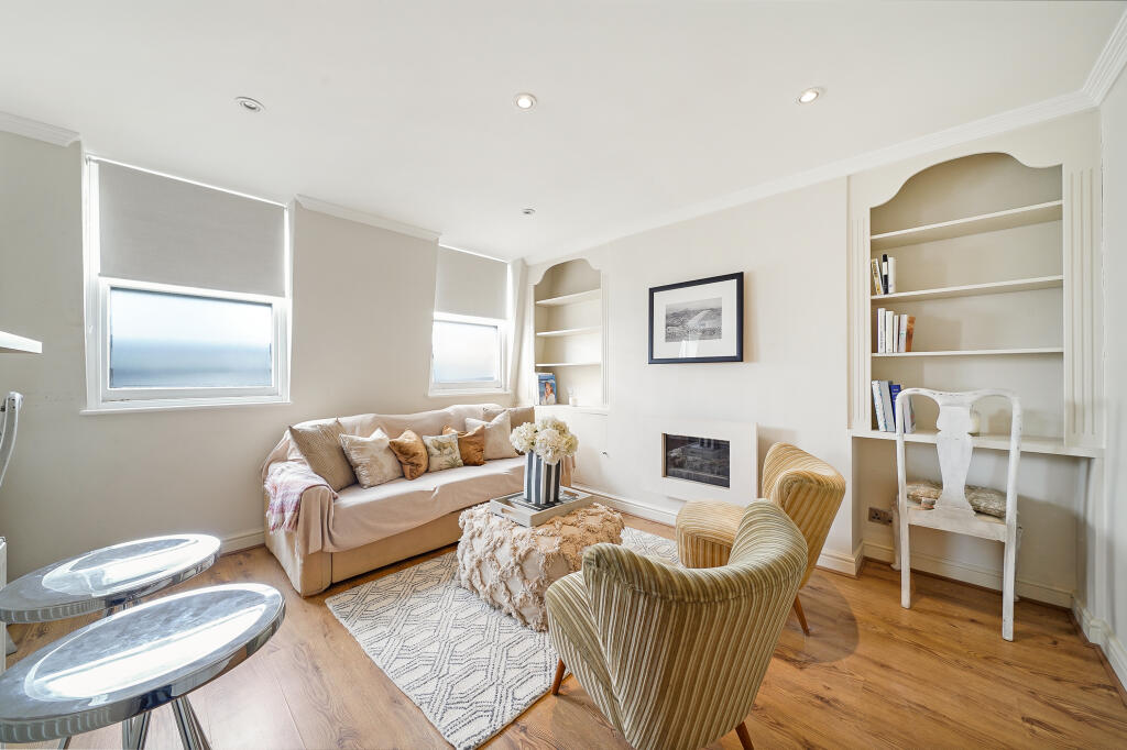 Apartment in London - More