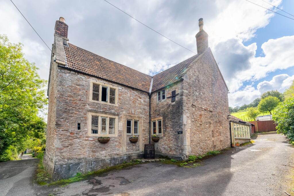 Historic house close to Wells
