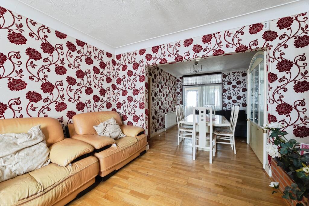 Hall Lane, London, E4 photo 4