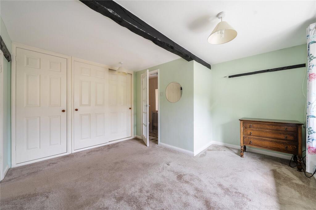 House in Northamptonshire, Yardley Hastings - View 3