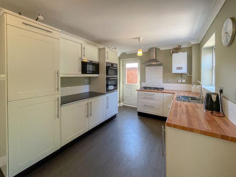Adams Close, Grange Park, Hedge End, SO30 photo 3