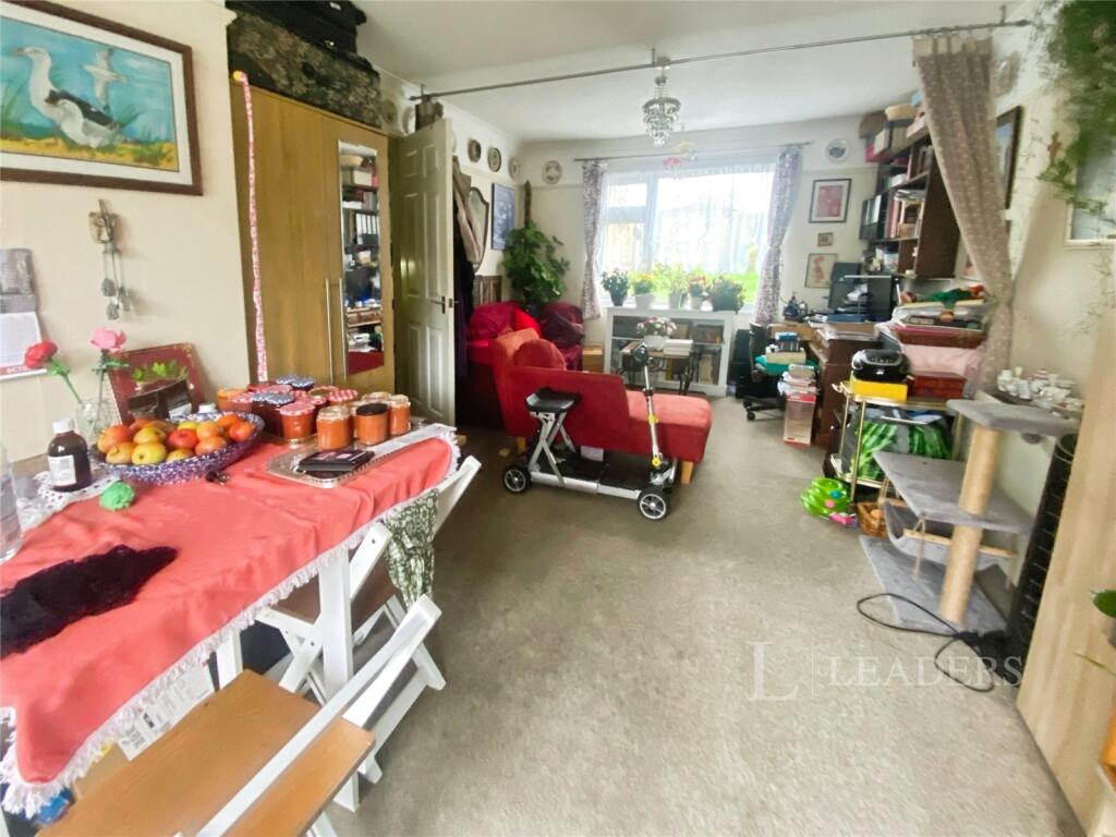 Carnaby Close, Godmanchester, Huntingdon photo 2