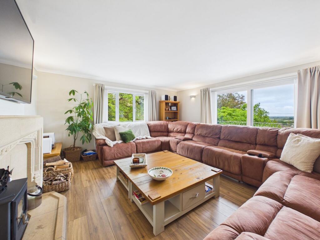 House in Bleadon - View 5