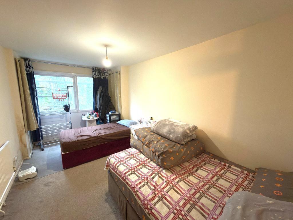 Apartment in Luton, Leagrave - View 4