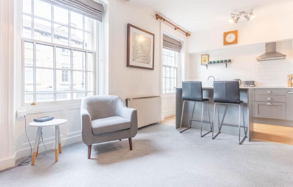 Apartment in Lancaster - More