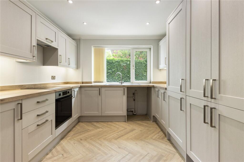 Main image of property: Greenway, Barton-Upon-Humber, North Lincolnshire, DN18