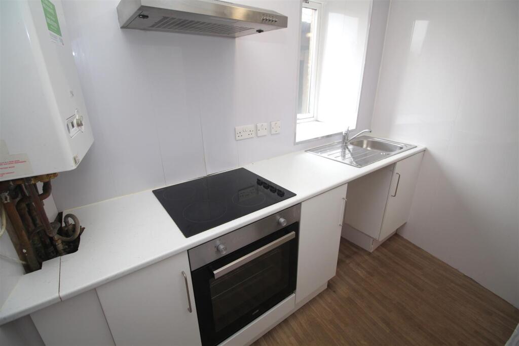 Apartment in Paisley - View 4