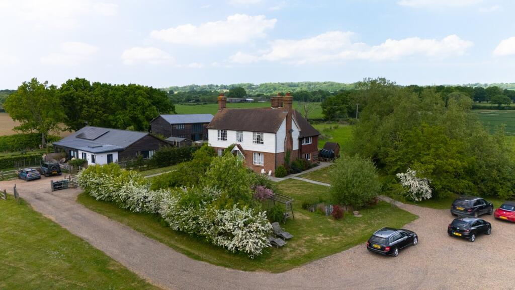 Main image of property: Lenham Road, Headcorn, TN27
