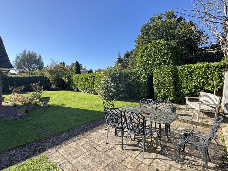 Manor Close, Sidmouth photo 2