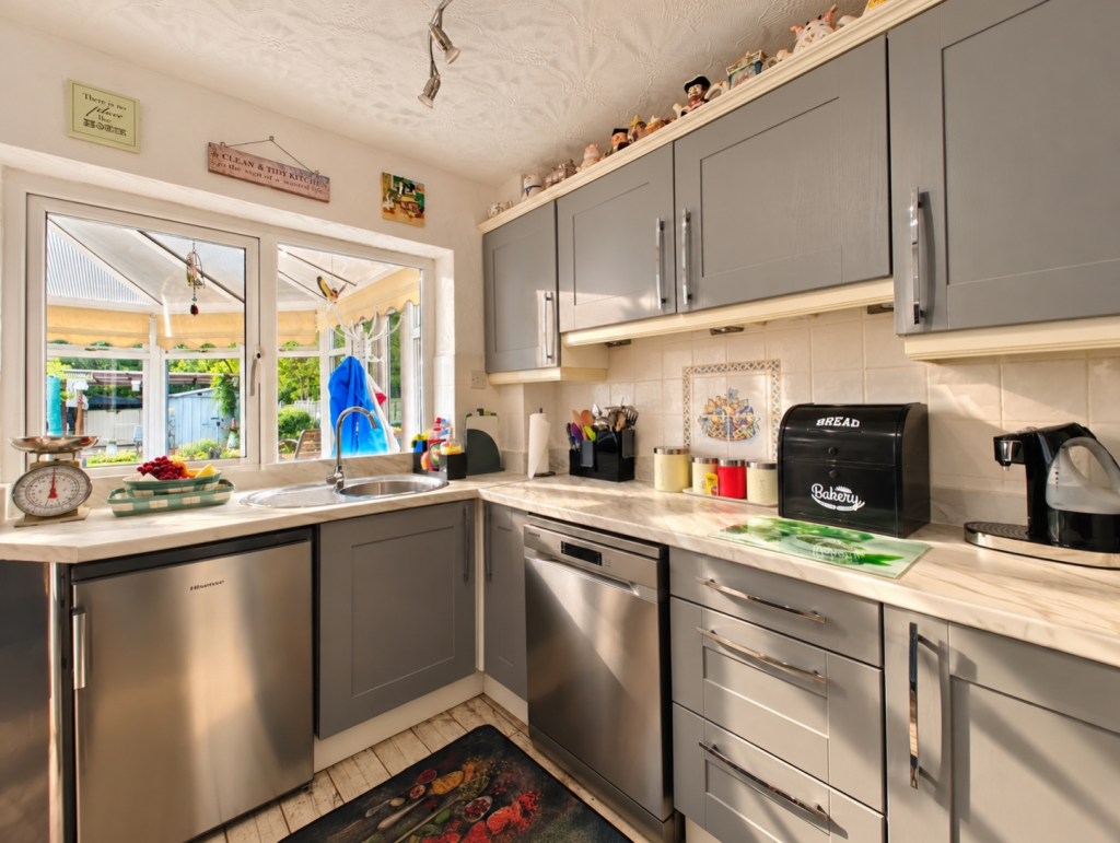 House in Dudley, West Midlands - View 5