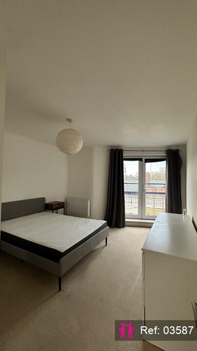 Apartment in London - More