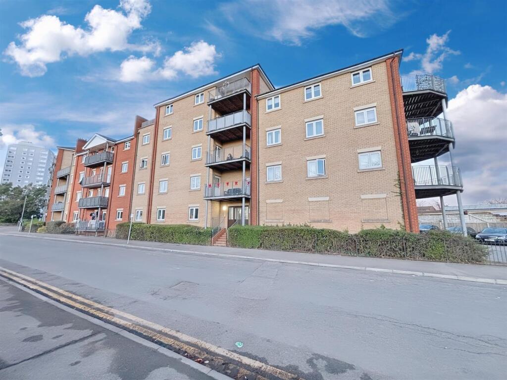 Main image of property: Meridian Court, Thames Road, Grays