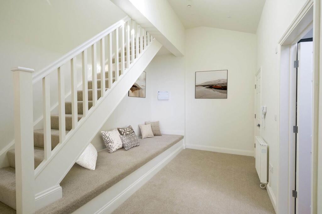 Additional image 11 of Piccadilly Place, London Road