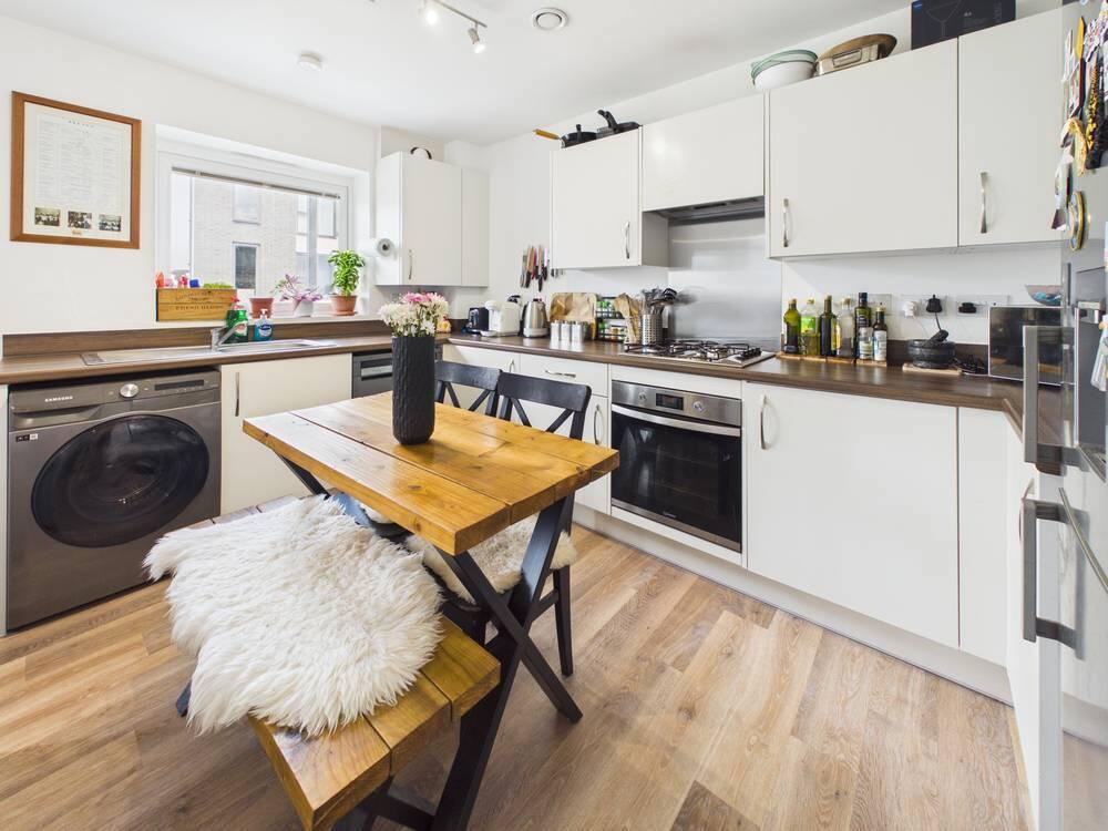 House in Bristol, Highbrook Park, Winterbourne - View 3