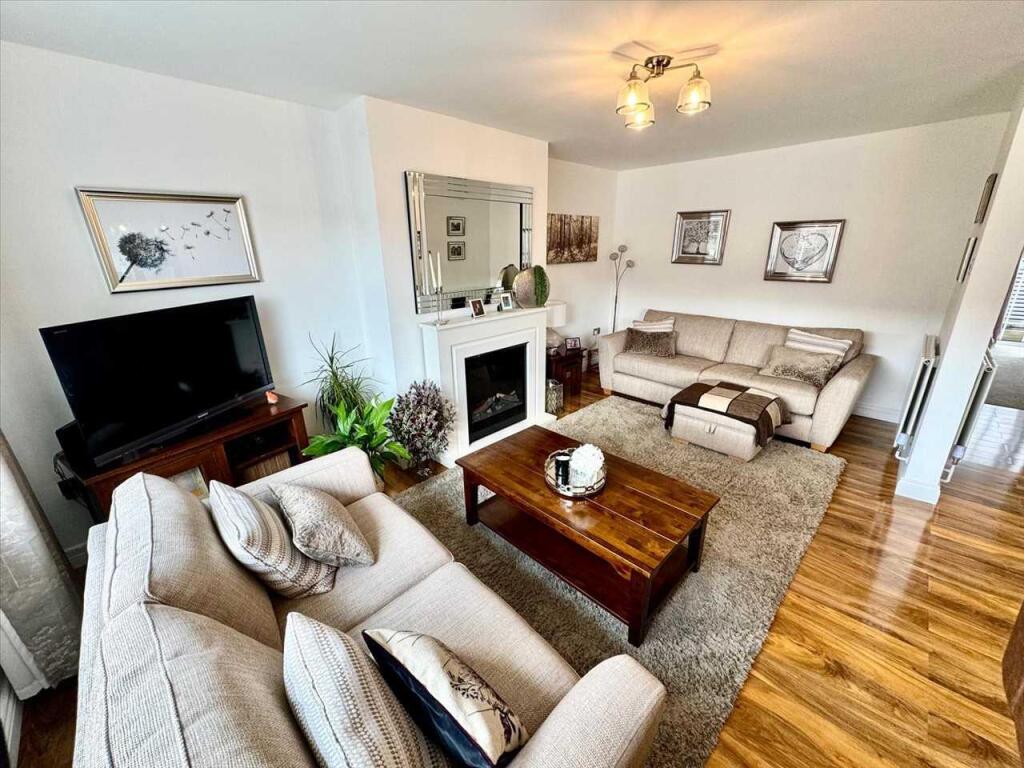 House in Llwyncelyn, Porth - More