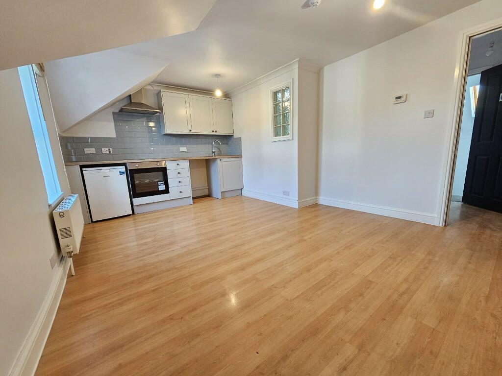 Main image of property: Flat 5, 56 Claude Road, Cardiff