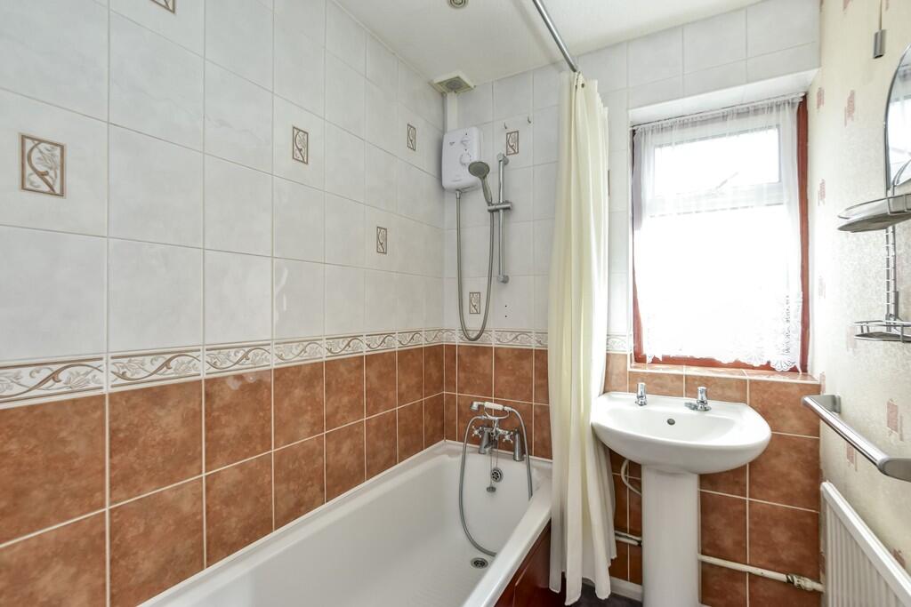 Additional image 15 of Claremont, Bricket Wood