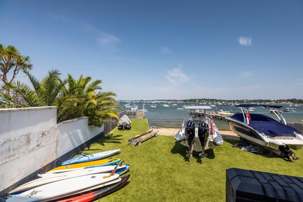 Additional image 22 of Rhode House, The Horseshoe, Sandbanks, Poole, BH13 7RW