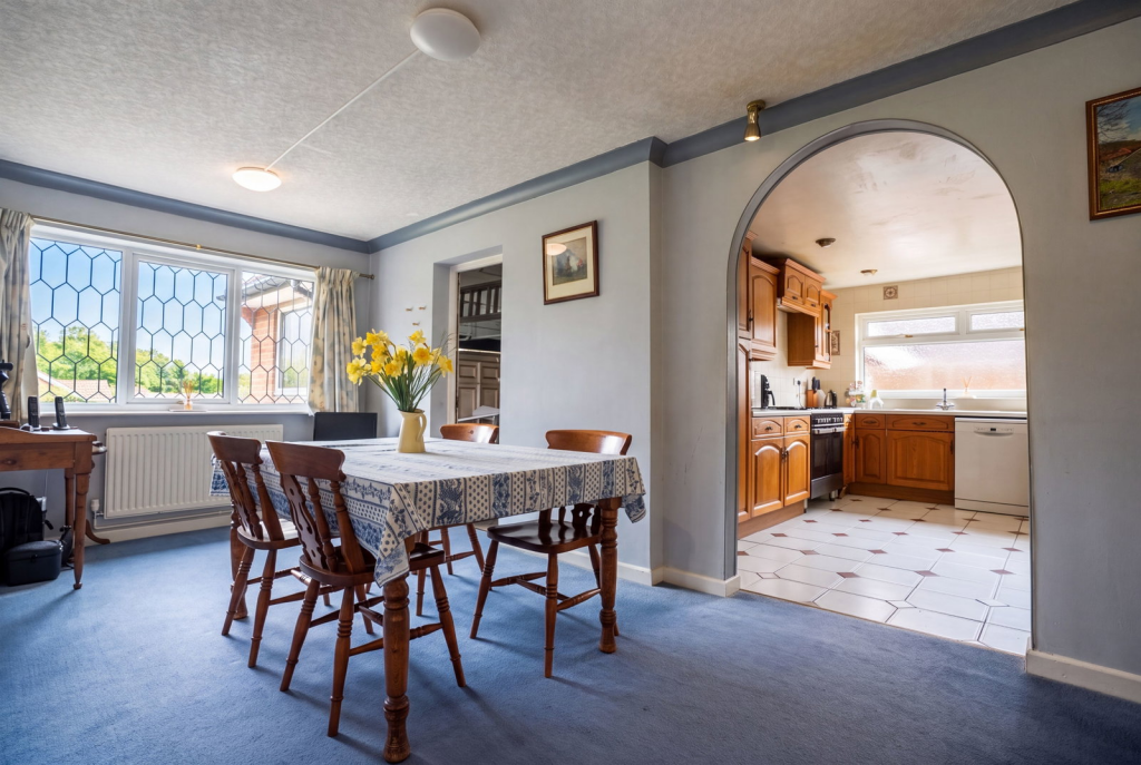 Marsh Lane, Solihull, B91 2PE photo 3