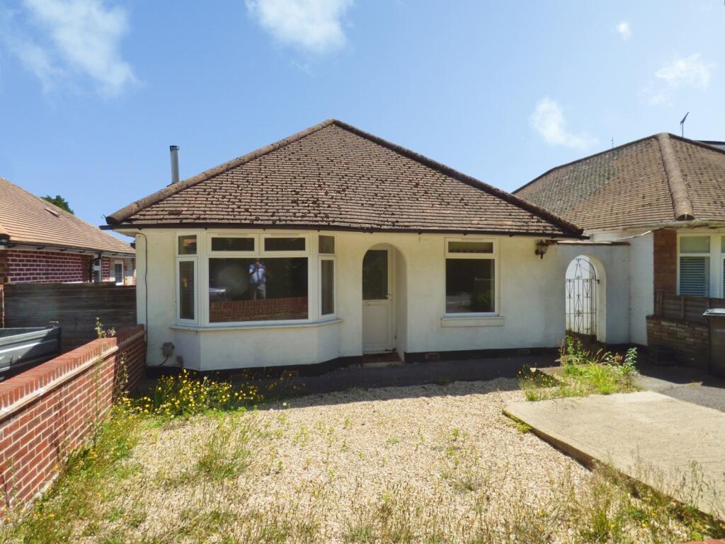 Main image of property: Upper Northam Road, Hedge End, Southampton