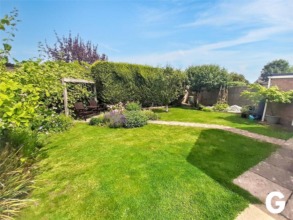 House in New Forest, Ringwood - View 2