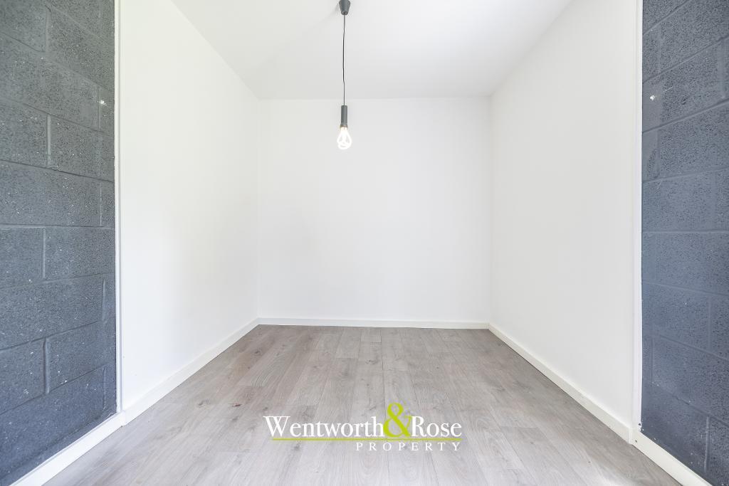 House in Sandwell, Queen's Head - View 6