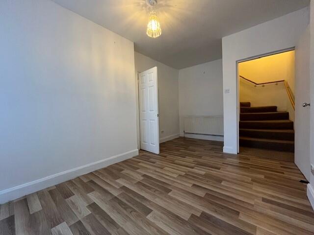 Apartment in Paisley - View 5
