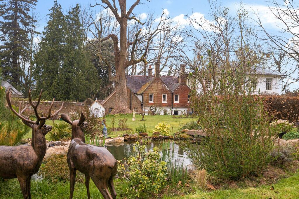 Main image of property: The Hollow, Washington, RH20