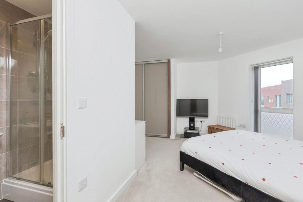 Salomons Grove, Southborough, Tunbridge Wells, Kent, TN4 photo 4
